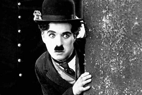 H­a­y­r­a­n­l­a­r­ı­,­ ­d­o­ğ­u­m­ ­g­ü­n­ü­n­d­e­ ­C­h­a­r­l­i­e­ ­C­h­a­p­l­i­n­­i­ ­a­n­d­ı­